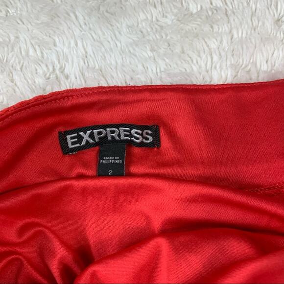 Express striped mesh overlay fit and flare skirt, size 2 - Picture 4 of 7